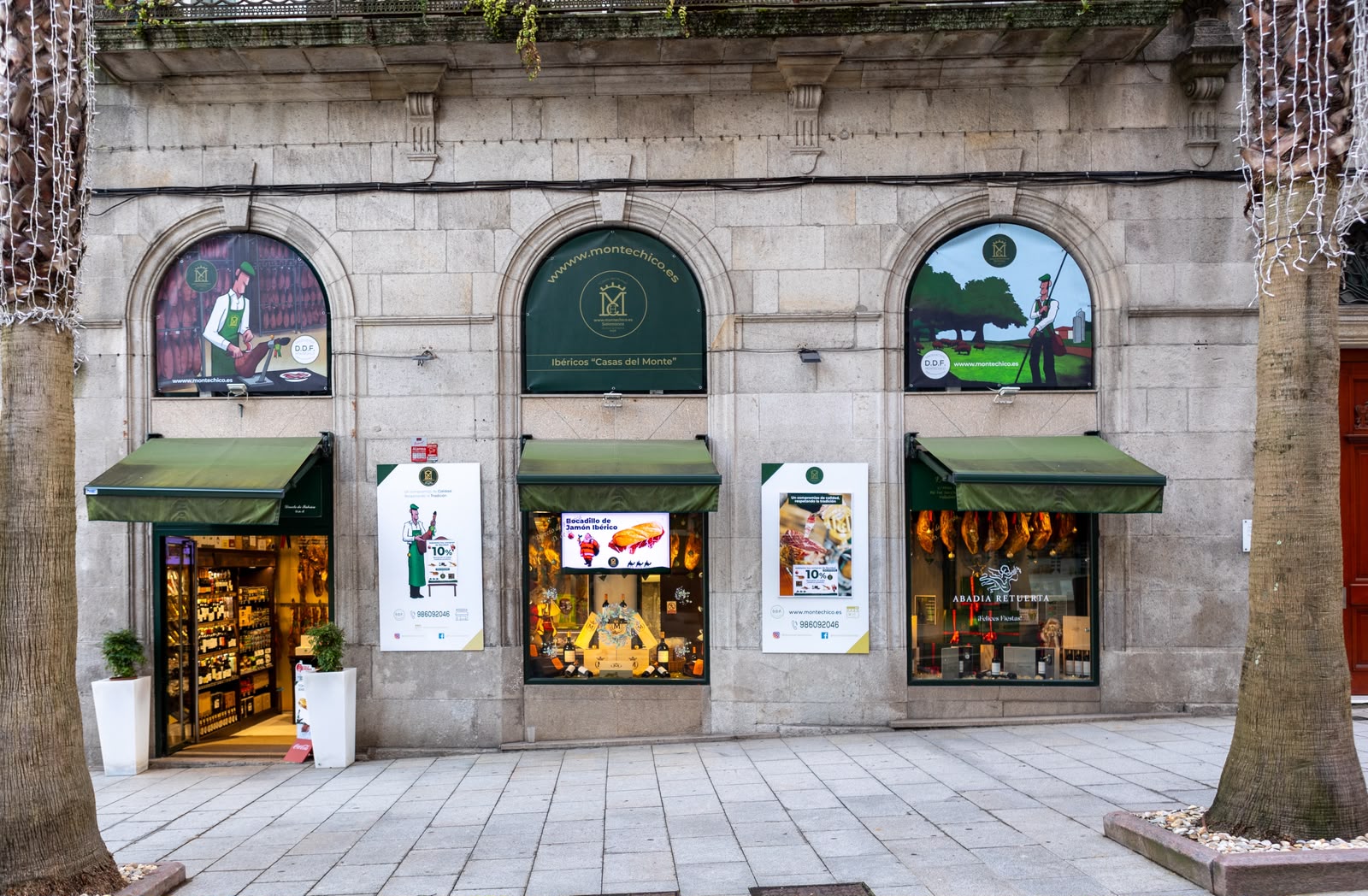 Exterior de la tienda de Ibéricos Montechico en Vigo